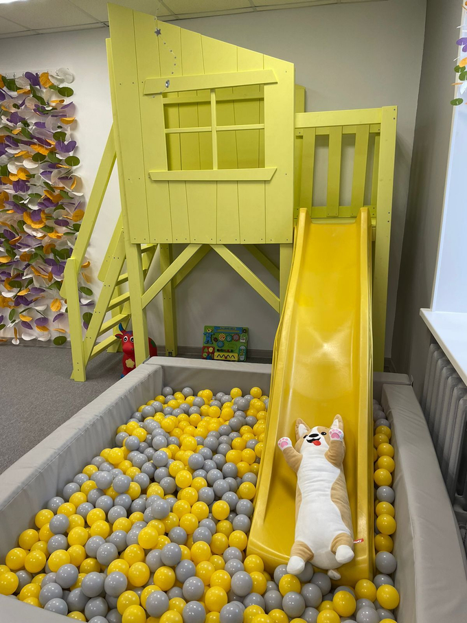 Детский игровой домик с горкой (окраска на выбор)