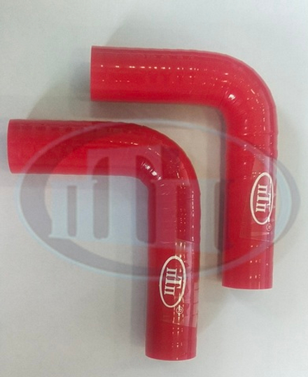 Патрубок (D= 15 mm, L= 70*90 mm, угол 90) красный MVQ ПТП