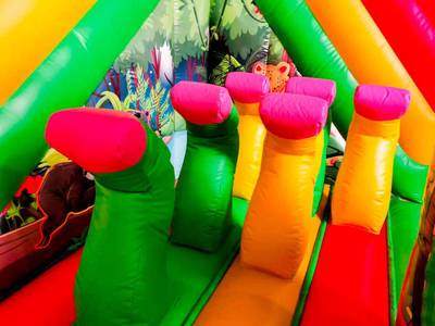 Коммерческий надувной батут «Сафари Ультра», 7*6*4 м.