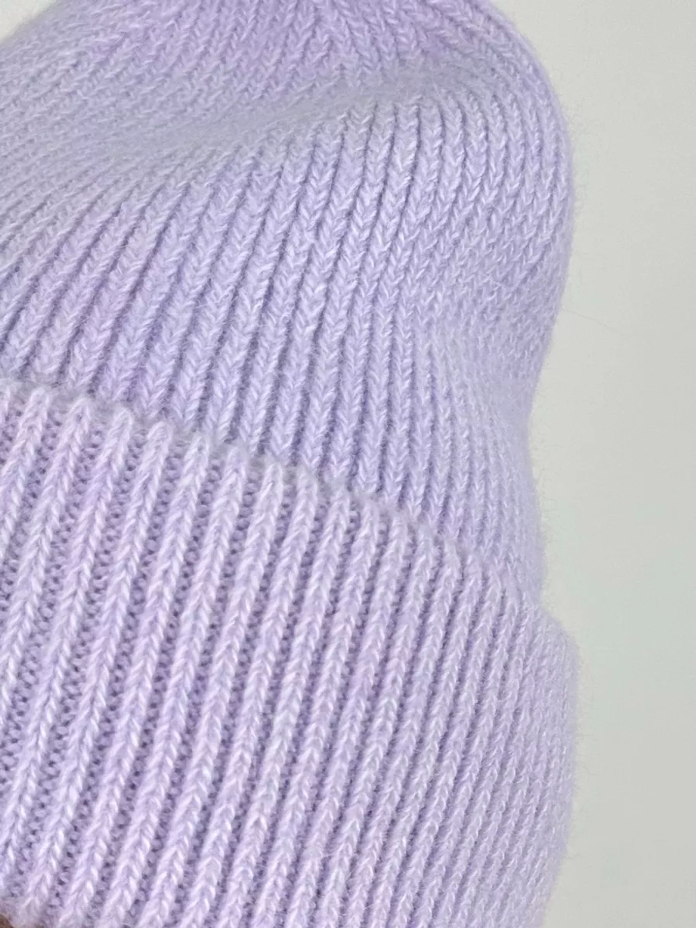 шапка зимняя из ангоры с отворотом вязаная