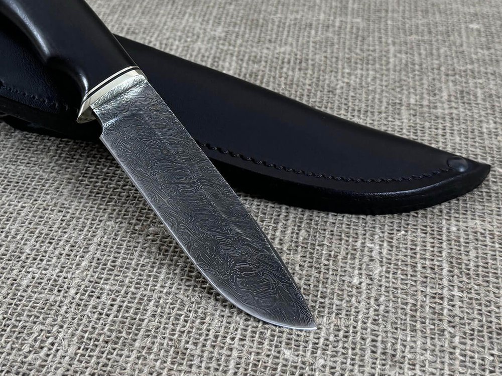 Нож "Ворон", дамасская сталь, рукоять черный граб мореный