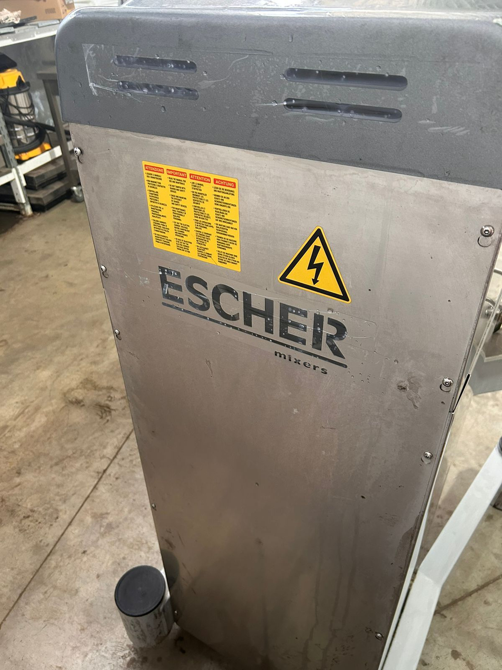 Планетарный миксер Escher PM-60V