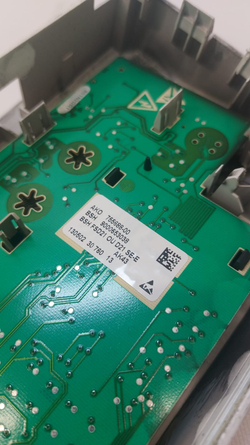 331 Силовой модуль и индикация стиральной машины Siemens с сушкой iQ500 WD14H441OE б/у