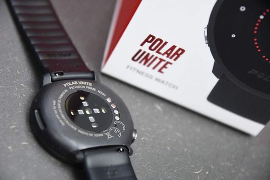 Фитнес часы Polar Unite черный 100767553