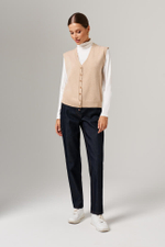 1912 Жилет женский (бежевый)