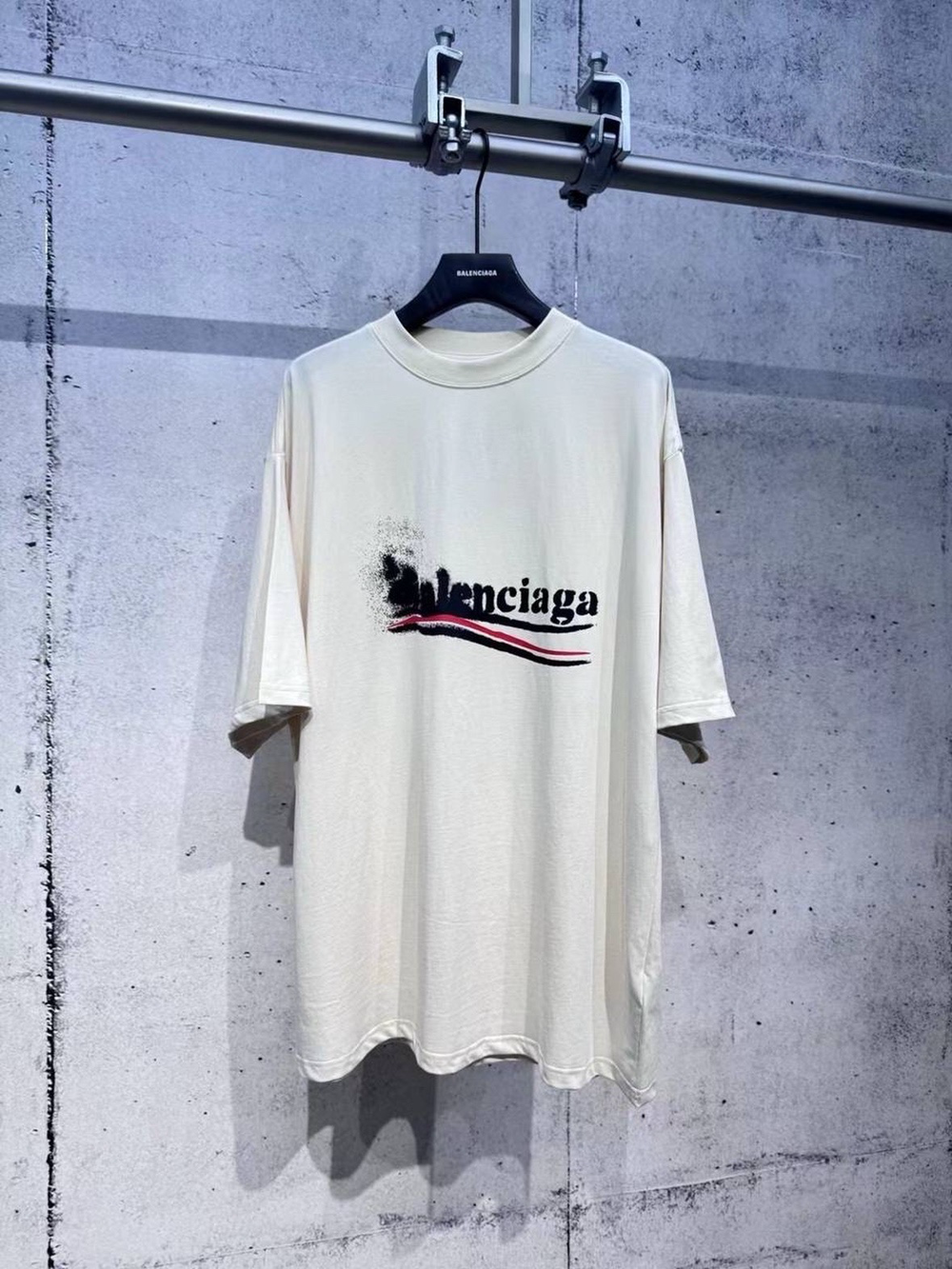 Футболка Balenciaga
