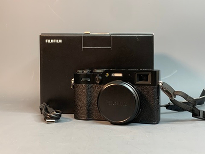 Fujifilm X100VI 1.900 кадров