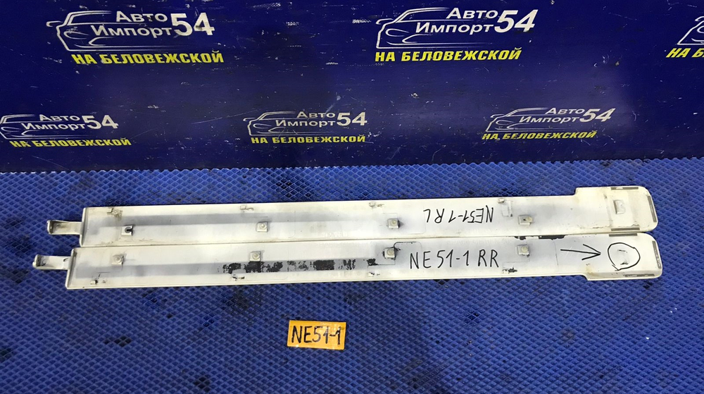 Молдинг на крыло NISSAN ELGRAND 2005