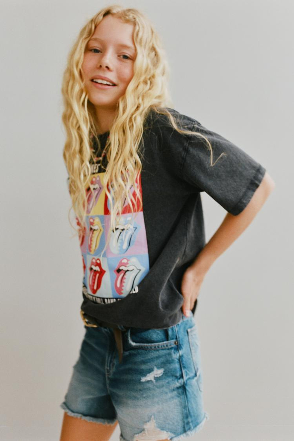 ZARA ФУТБОЛКА С ЭФФЕКТОМ СТИРКИ ROLLING STONES ©, ТЕМНЫЙ АНТРАЦИТ