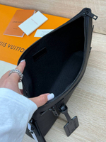 Клатч Louis Vuitton