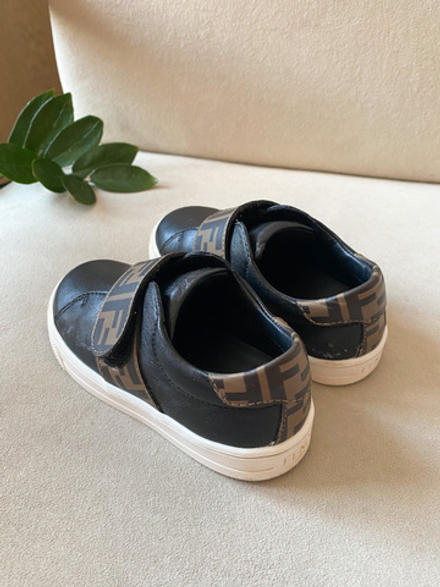 Кеды Fendi, 21