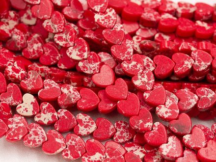 Нить бусин из варисцита "Сердечки" 6мм