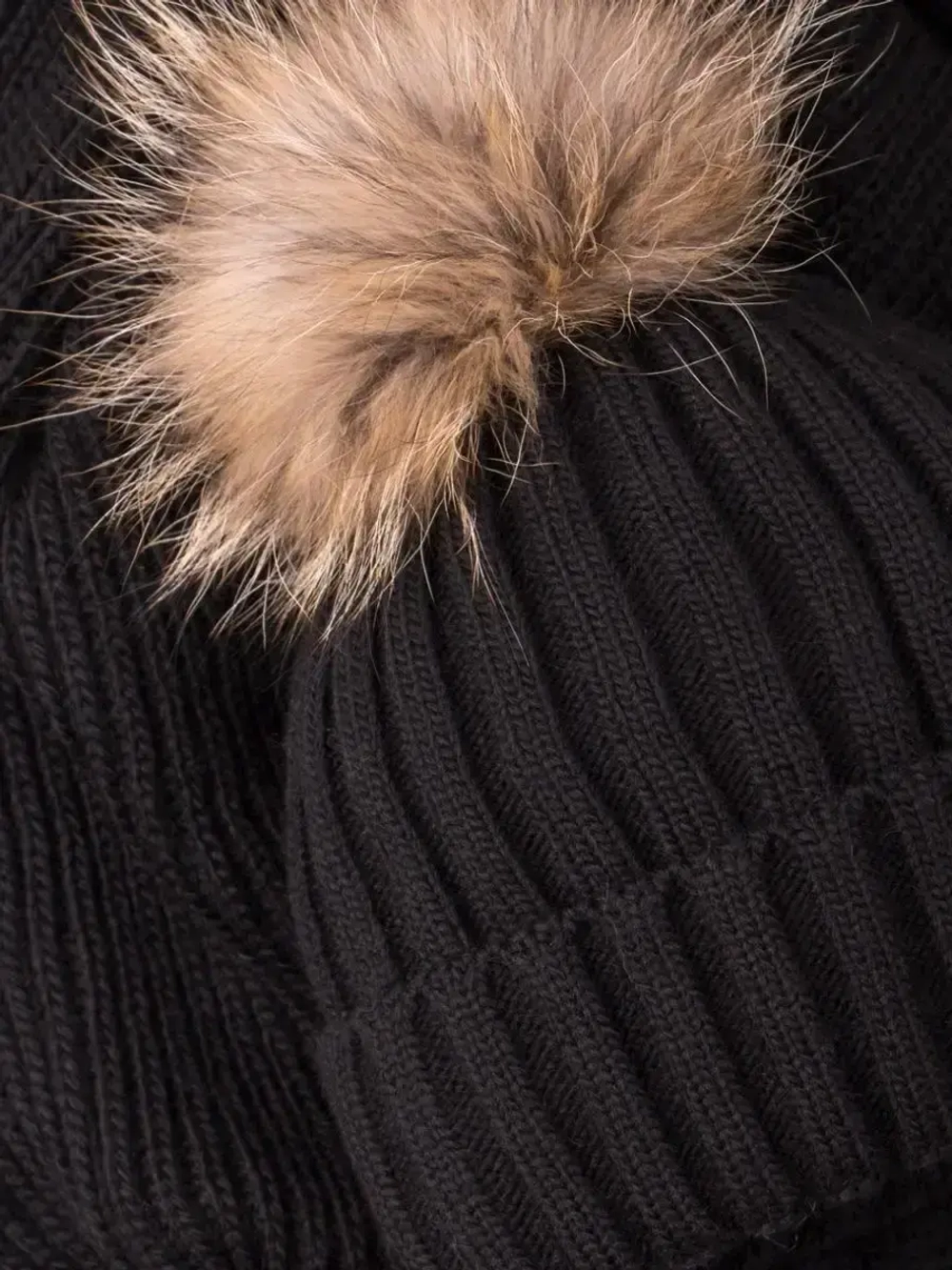 Шапка зимняя для девочки с помпоном и снуд