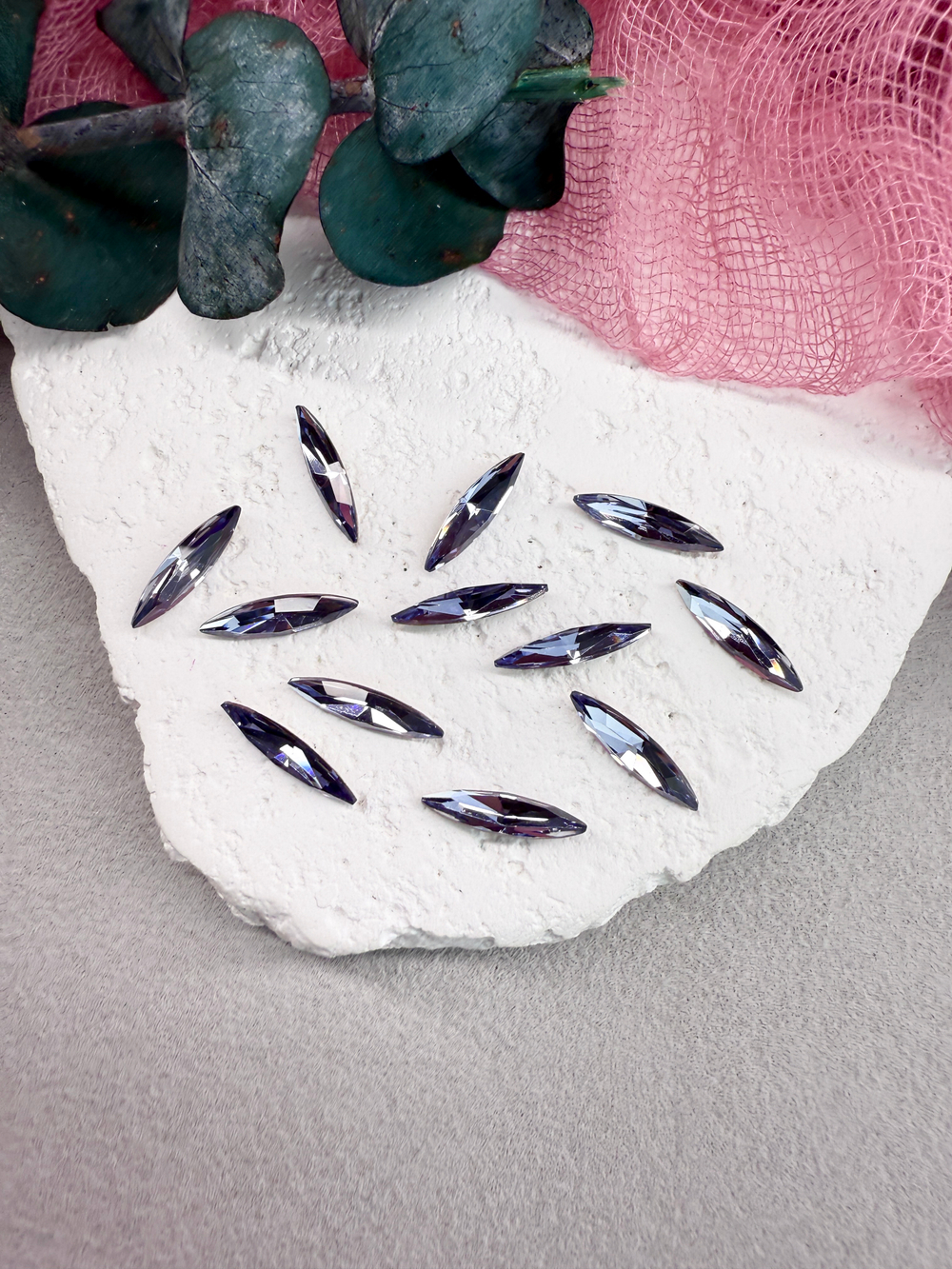 Наветт Navette spfinx 15*4 мм, Tanzanite