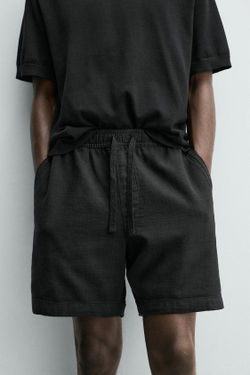 ZARA ШОРТЫ КЛАССИЧЕСКОГО КРОЯ ИЗ РЕЛЬЕФНОЙ ТКАНИ, ЧЕРНЫЙ