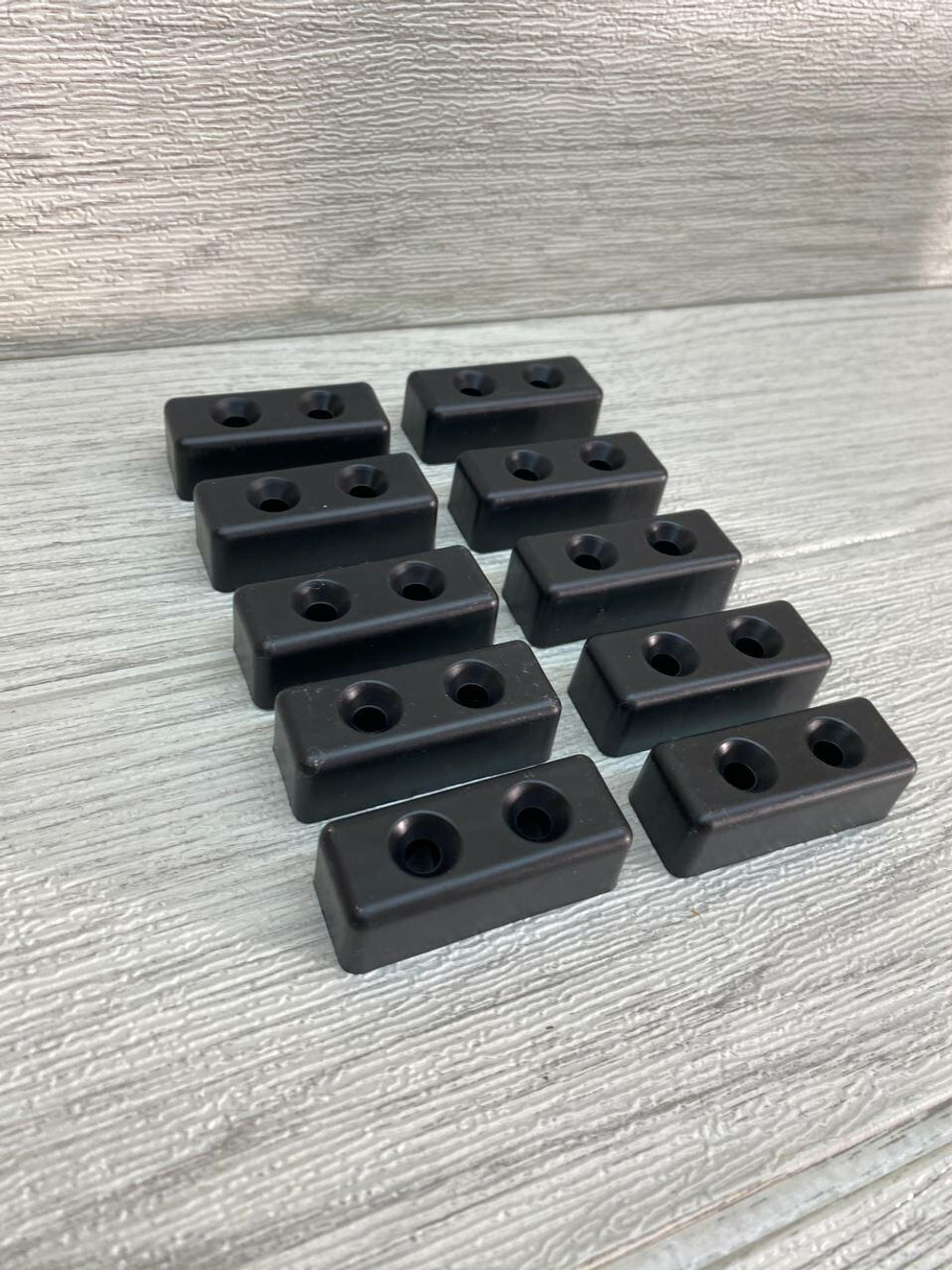 Ножки для мебели пластиковые высота 16 мм 10 штук