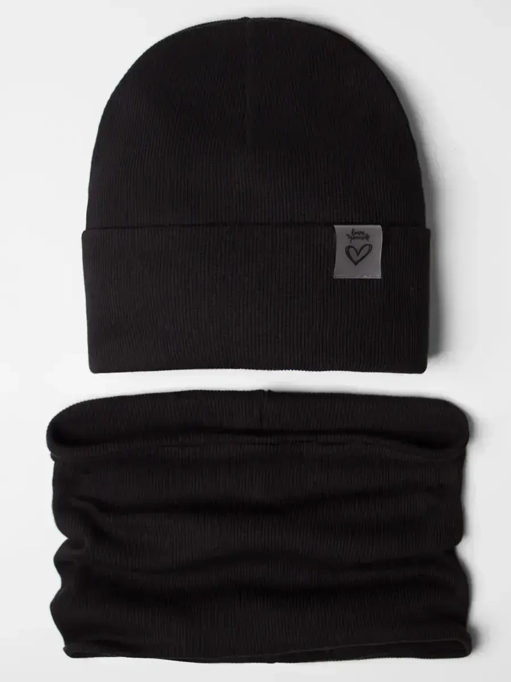 Шапка для девочки на осень