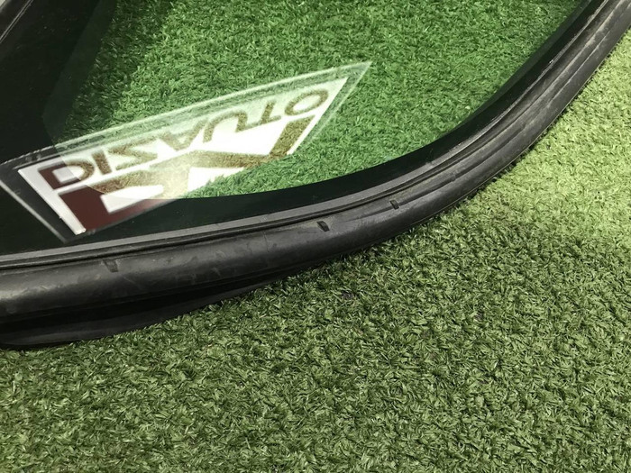 Форточка двери передняя правая Citroen DS3 (2009-2015)