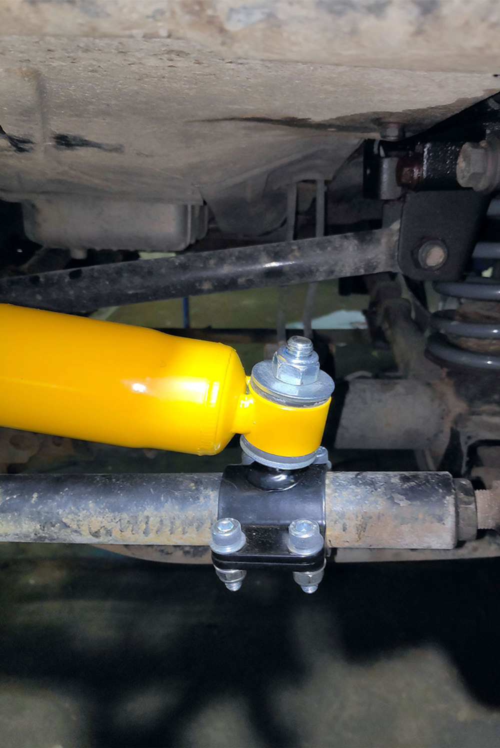 Демпфер рулевой с кронштейнами УАЗ Патриот, Профи 2019+ лифт 30-50 мм РИФ