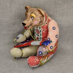 Ёлочная игрушка Медвежонок с балалайкой