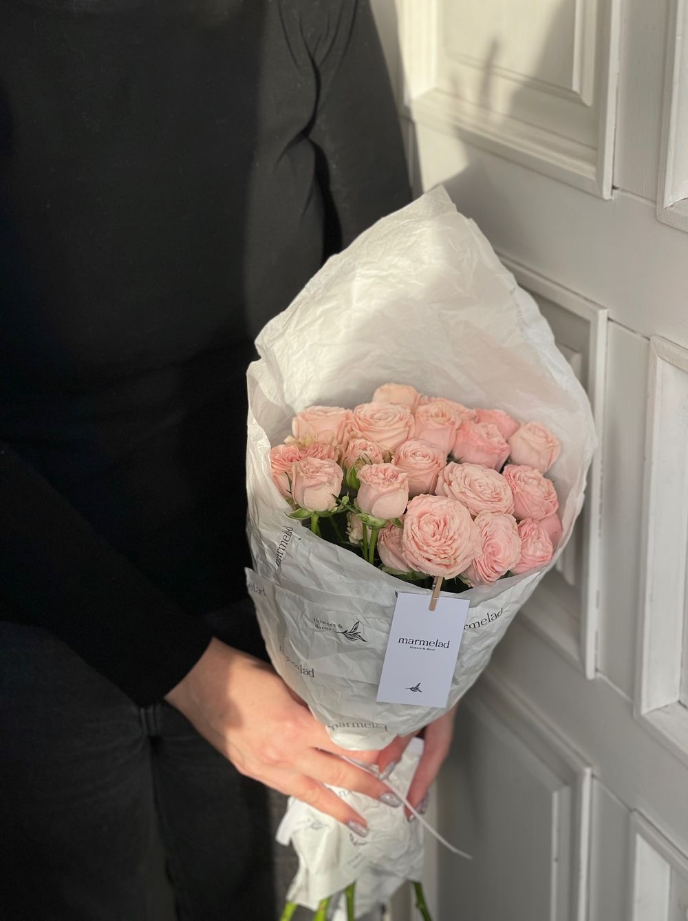 Авторский кулек с нежными розами