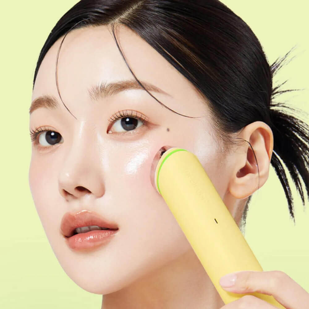 Микротоковый аппарат для ухода за кожей Medicube AGE-R Booster Pro Yellow