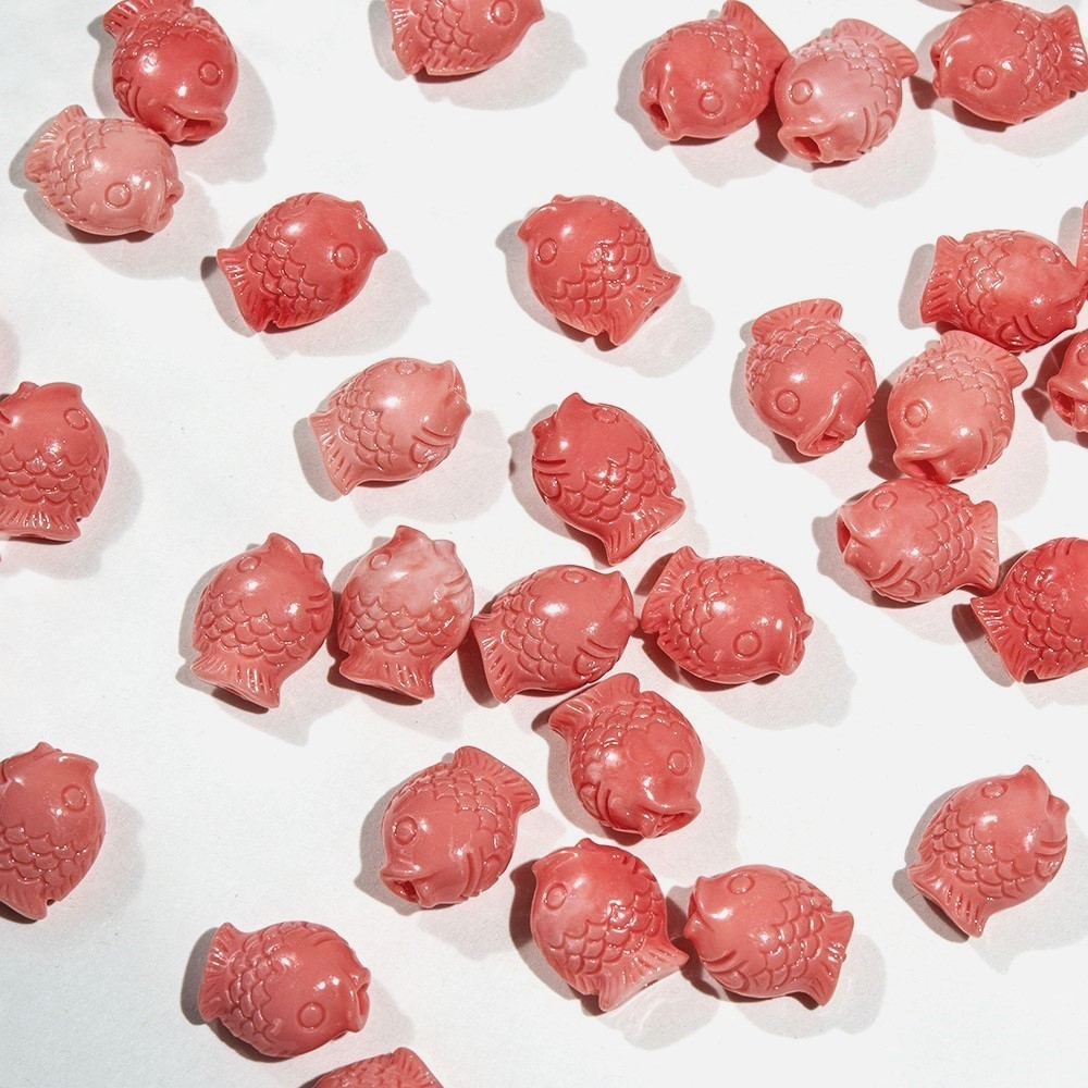 Подвеска резная "Рыбка", 13,5*11мм, коралловая пудра