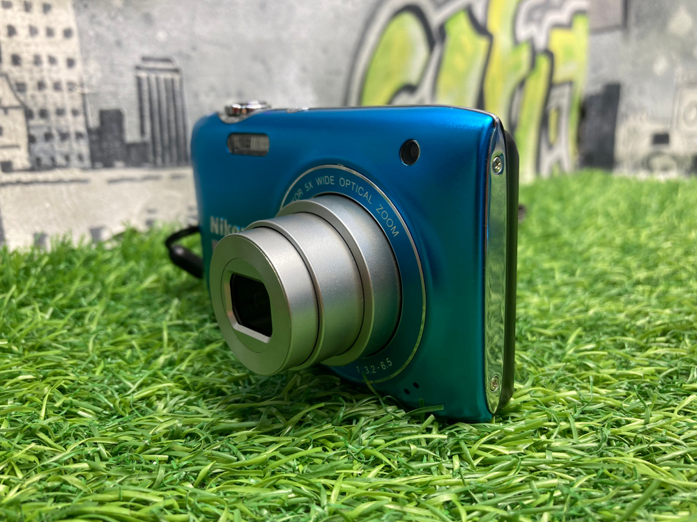Nikon Coolpix S3100