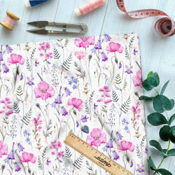 Ткань блэкаут розовые цветы и колокольчики на белом фоне