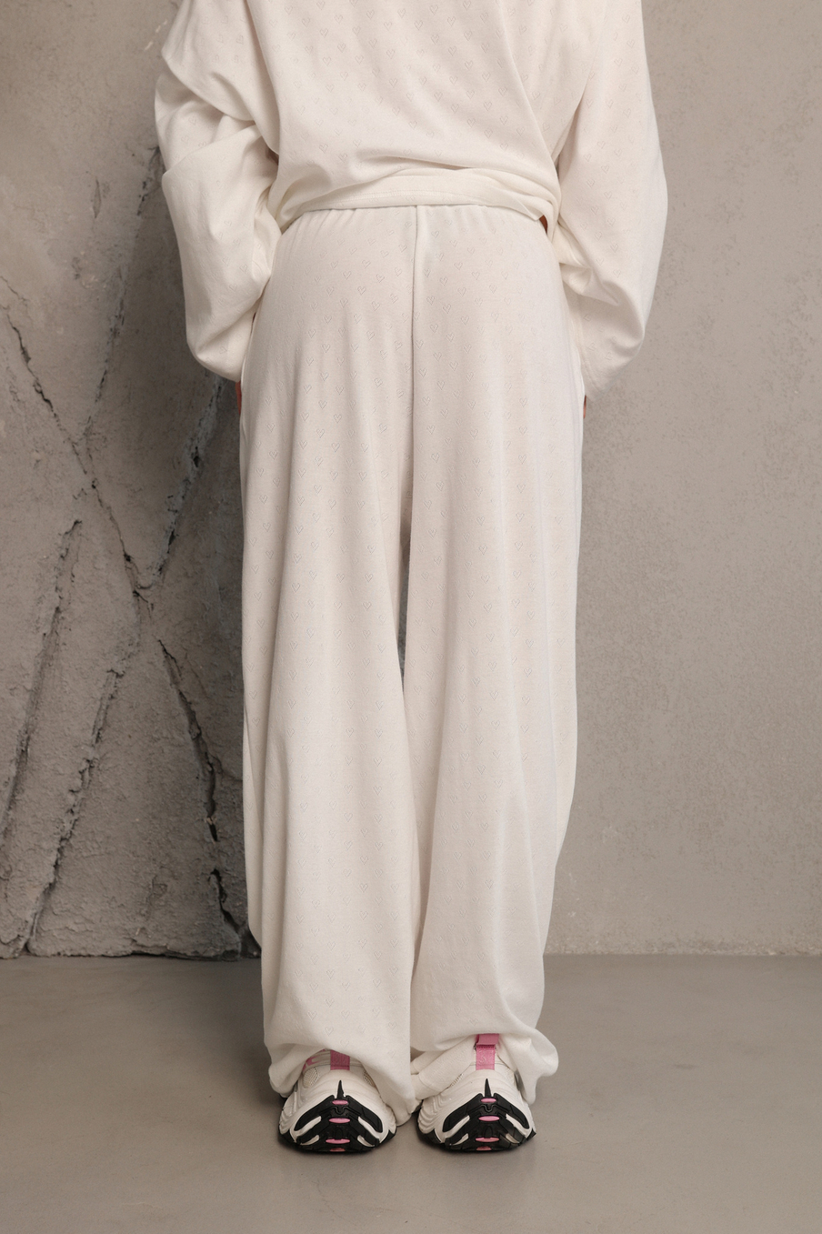 Брюки объемные из трикотажа