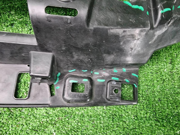 Кронштейн переднего бампера Voyah Dream (21-нв)