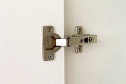 Шкаф двухдверный "Зефир" 120.01,(Белое дерево/пудра розовая (эмаль)