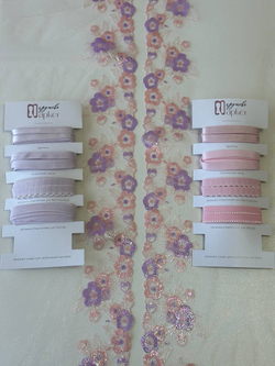 Вышивка на сетке лавандовая с глиттером ширина 24 см (2 стороны)