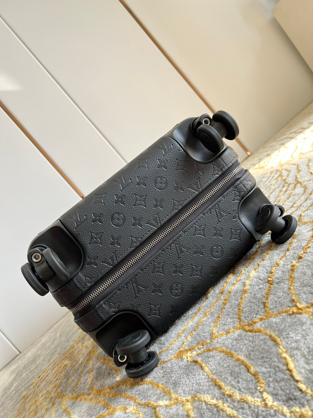 Louis Vuitton Horizon 55 Suitcase