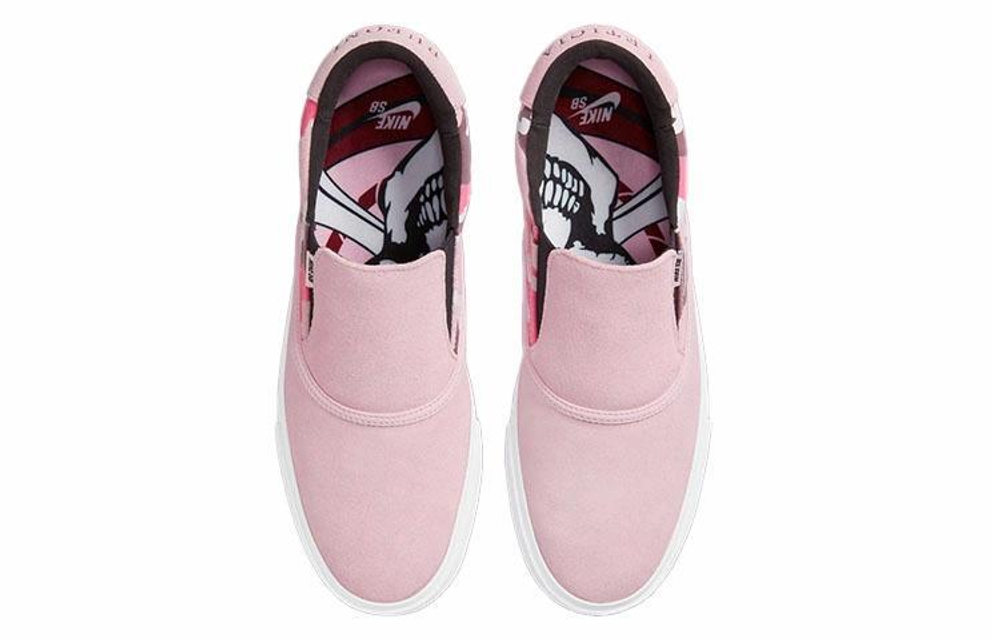 Кроссовки Nike