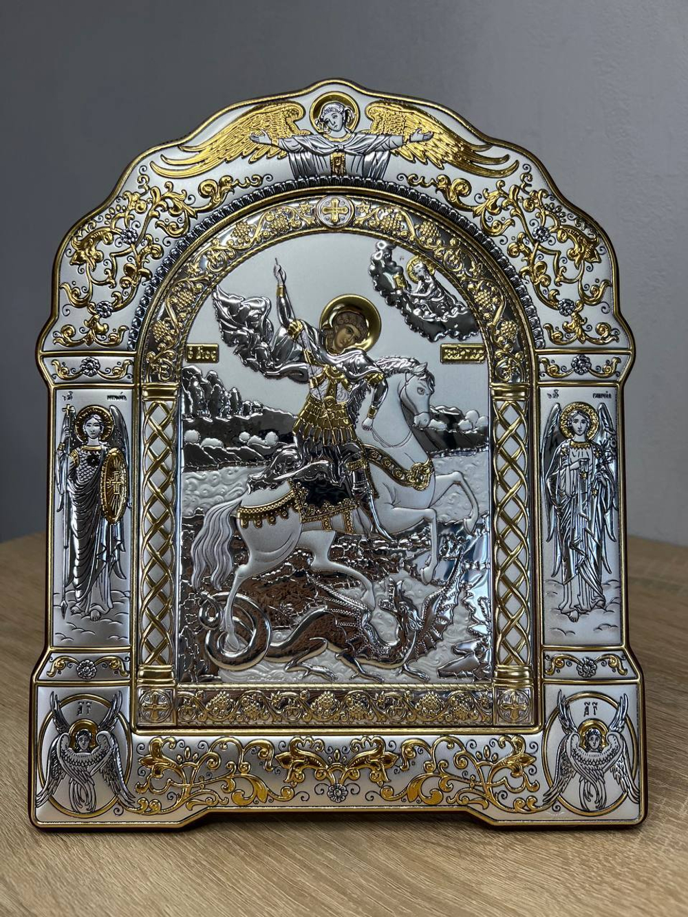 Георгий Победоносец, икона арочная с рамкой, красное дерево 167х228