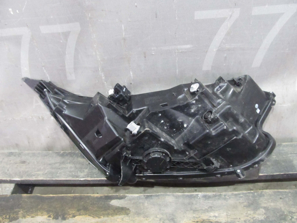 Фара левая LED Honda CR-V 5 (RW) 16-нв Б/У Оригинал 33150TLAG11