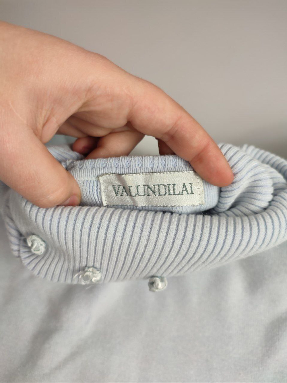 Свитер Valundilai с воротом 44-46 размер