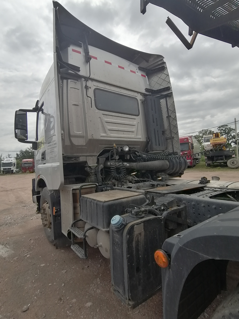 HONGYAN CQ* 6x4 Седельный тягач CQ4257EV11334 (Дизельный, 11,1 л, 430 л.с., МТ)