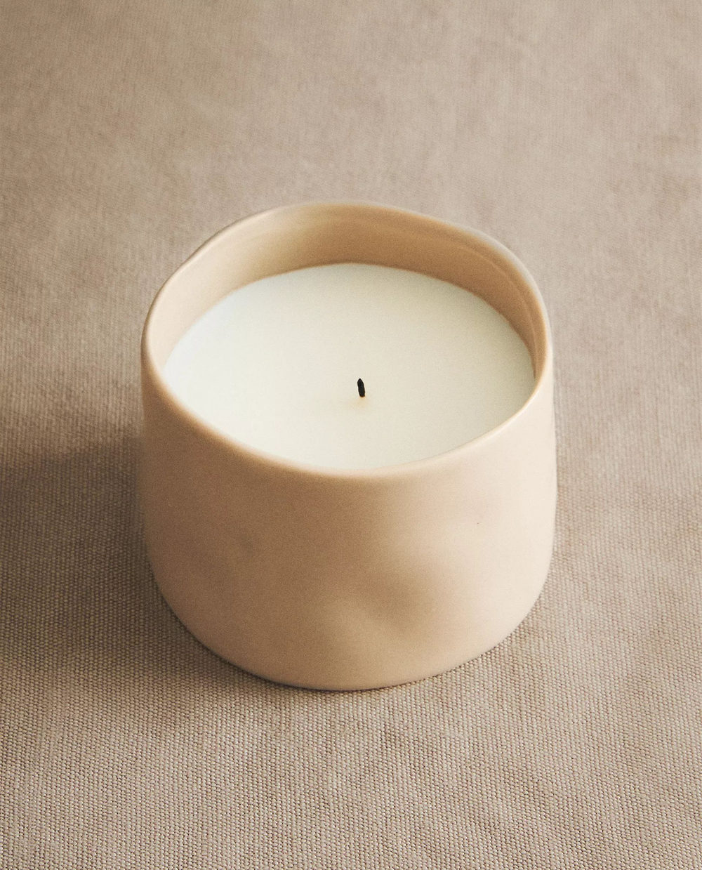 Zara Home - Ароматическая свеча светящаяся камелия, 150 г