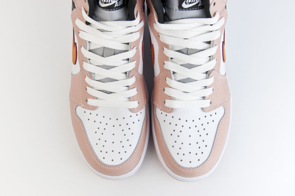 Кроссовки Nike Air Jordan 1 Wmns White / Peach / Orange