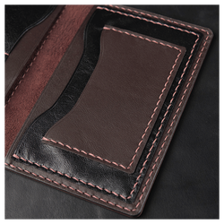 Кожаная обложка на паспорт «Кот гангстер»