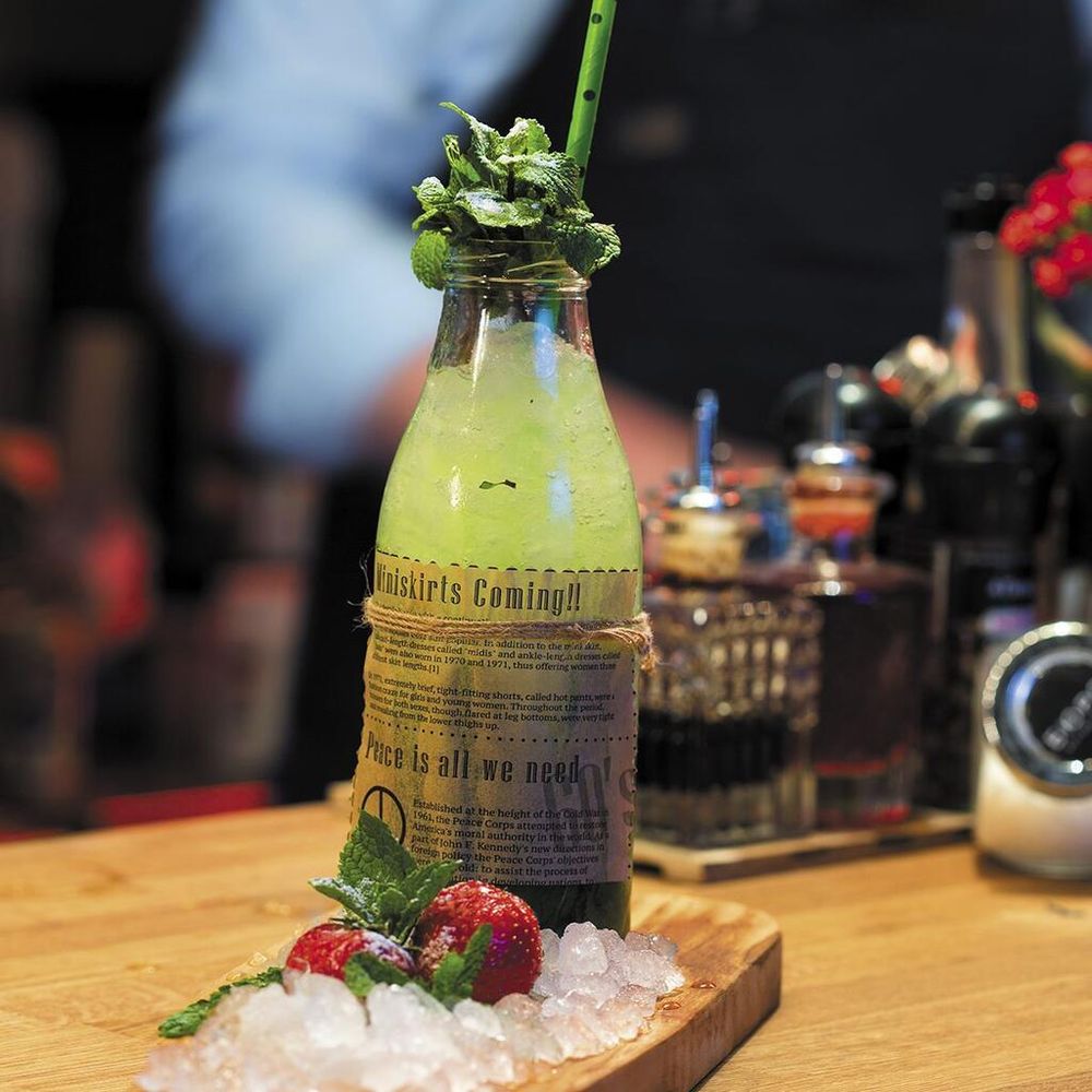 Бутылка 0,5 л с крышкой прозрачная d 7,5 см h20 см винт. крышка P.L.