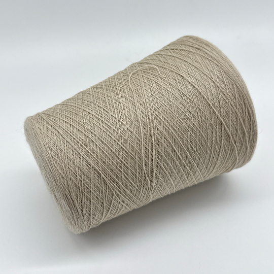 Пряжа CARIAGGI FLANELL 2/40 (80% меринос экстрафайн, 20% кашемир) 2000м/100 м, бежевая мастика