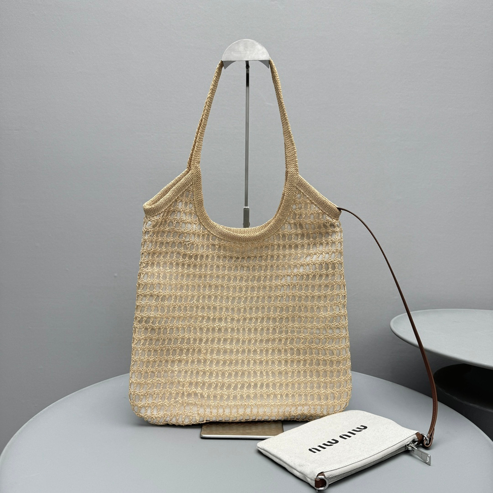 Miu Miu Ivy Bag 40 cm