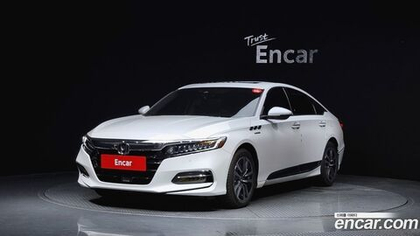 Honda Accord 10 Generation 2.0 Hybrid Touring (09.2020)