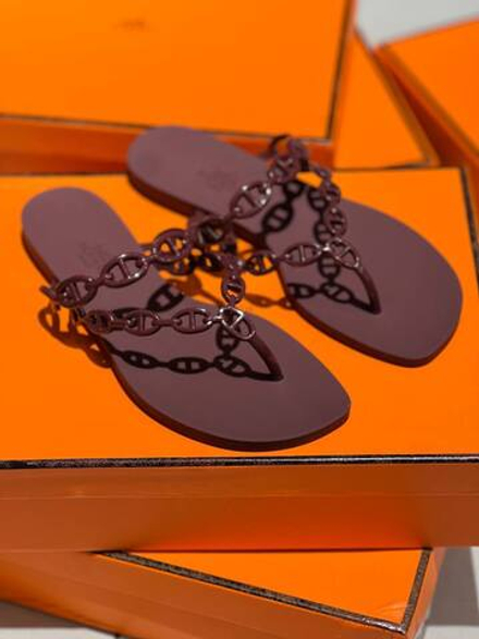 Шлепанцы Hermes