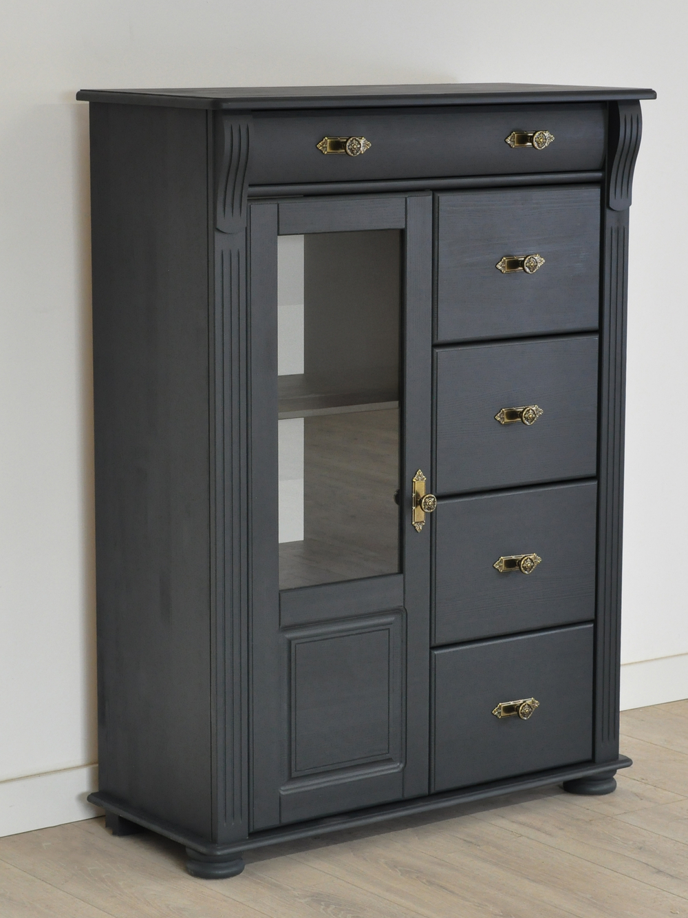 Комод Сюзанна из массива сосны с 5-ю ящиками