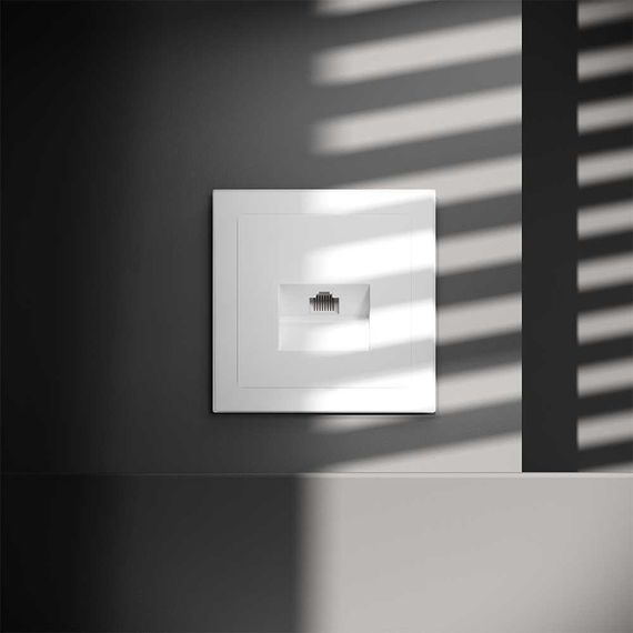 Розетка компьютерная встраиваемая Voltum S70 RJ45 кат.6, (белый матовый) VLS060102