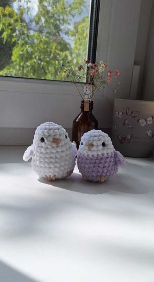 Вязаная игрушка ручной работы "Попугайчик"